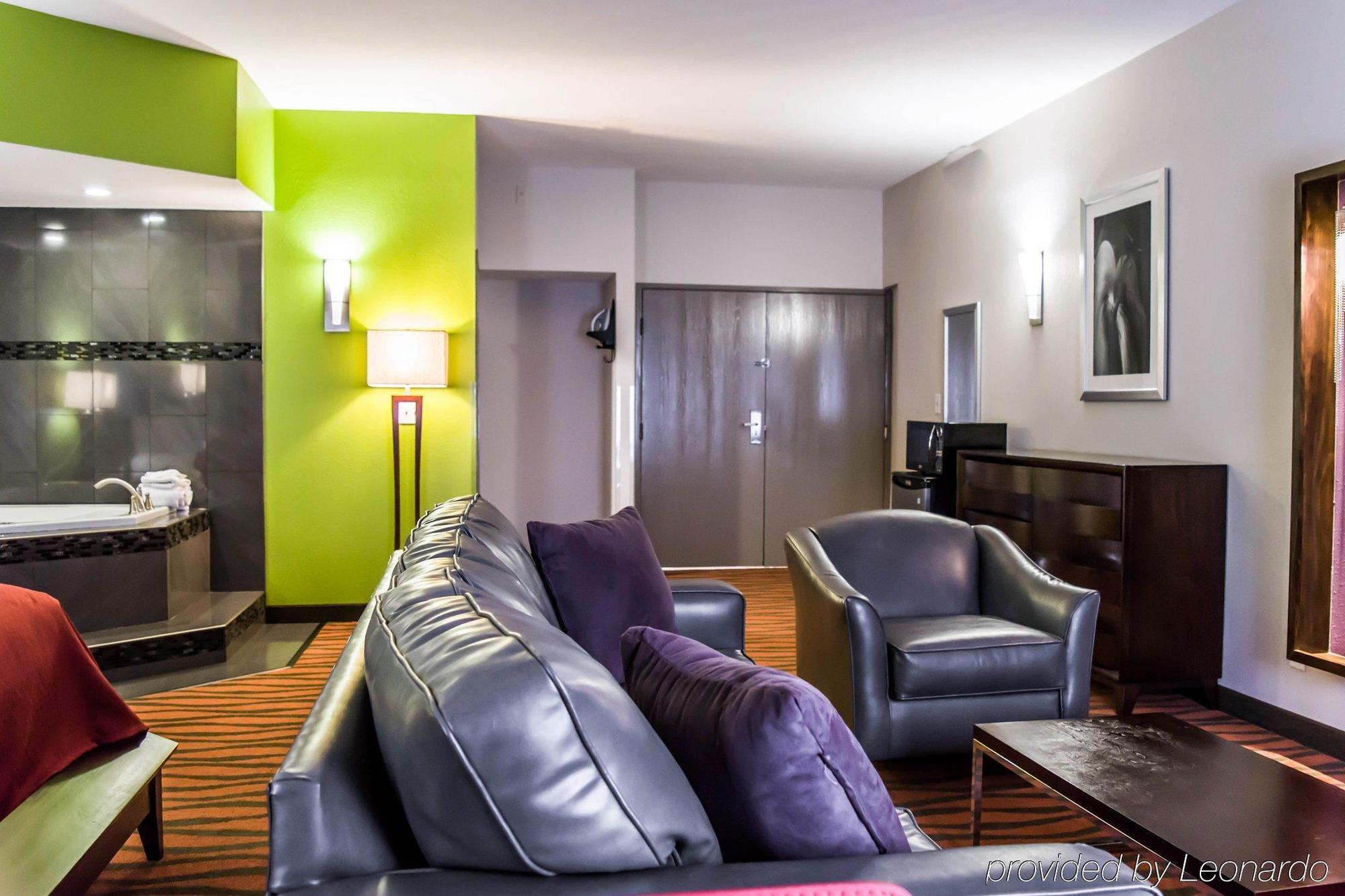 Quality Suites Fort Myers Airport I-75 Extérieur photo