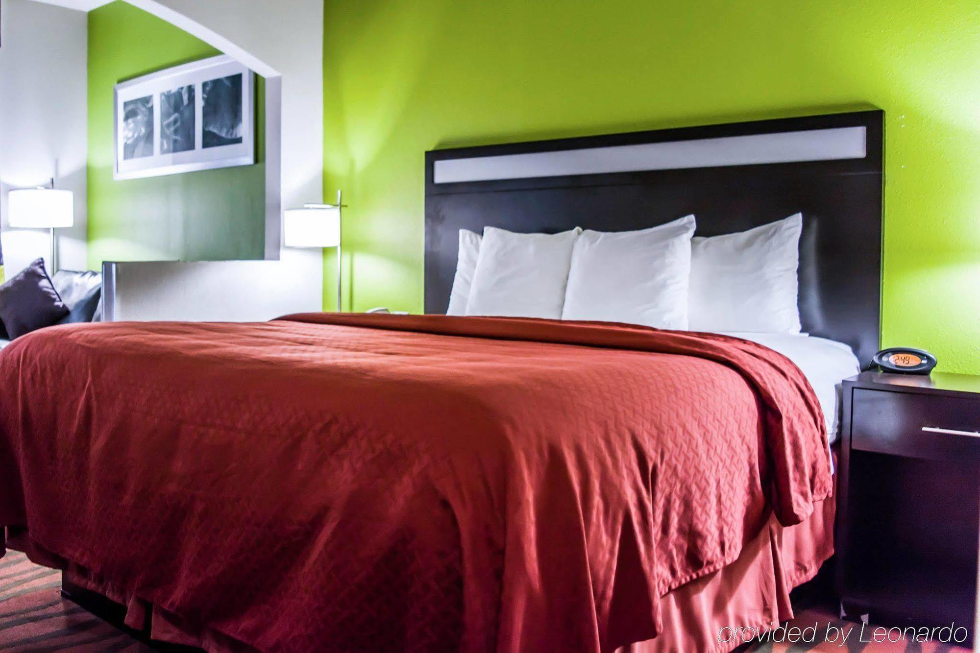 Quality Suites Fort Myers Airport I-75 Extérieur photo