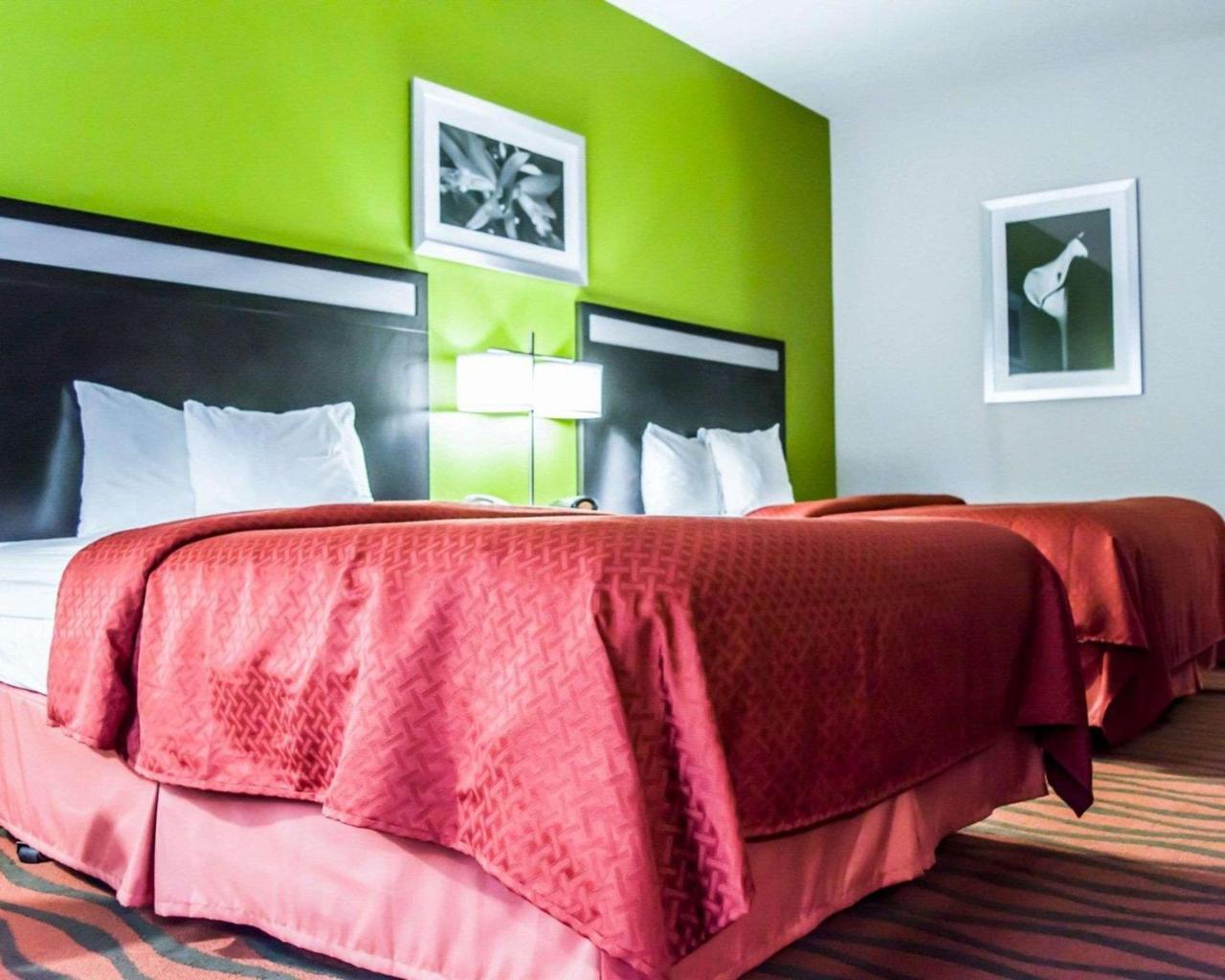 Quality Suites Fort Myers Airport I-75 Extérieur photo